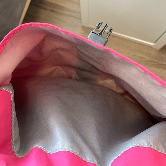 Puma Pink Shoulder/Crossbody Bag - Picture 7 of 8